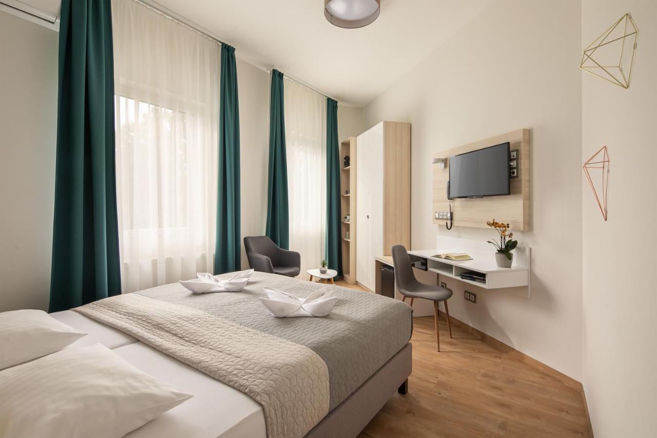 Kristaly Hotel Keszthely Zewnętrze zdjęcie