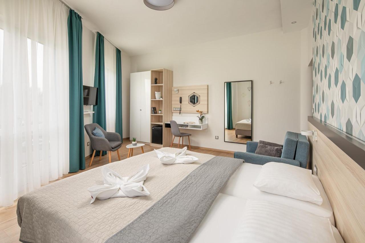 Kristaly Hotel Keszthely Zewnętrze zdjęcie