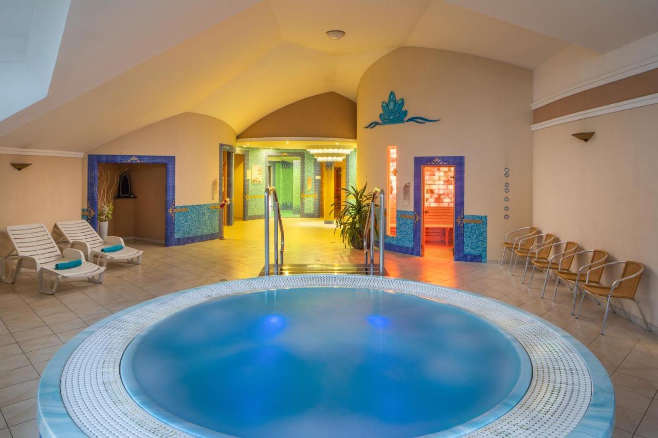 Kristaly Hotel Keszthely Zewnętrze zdjęcie